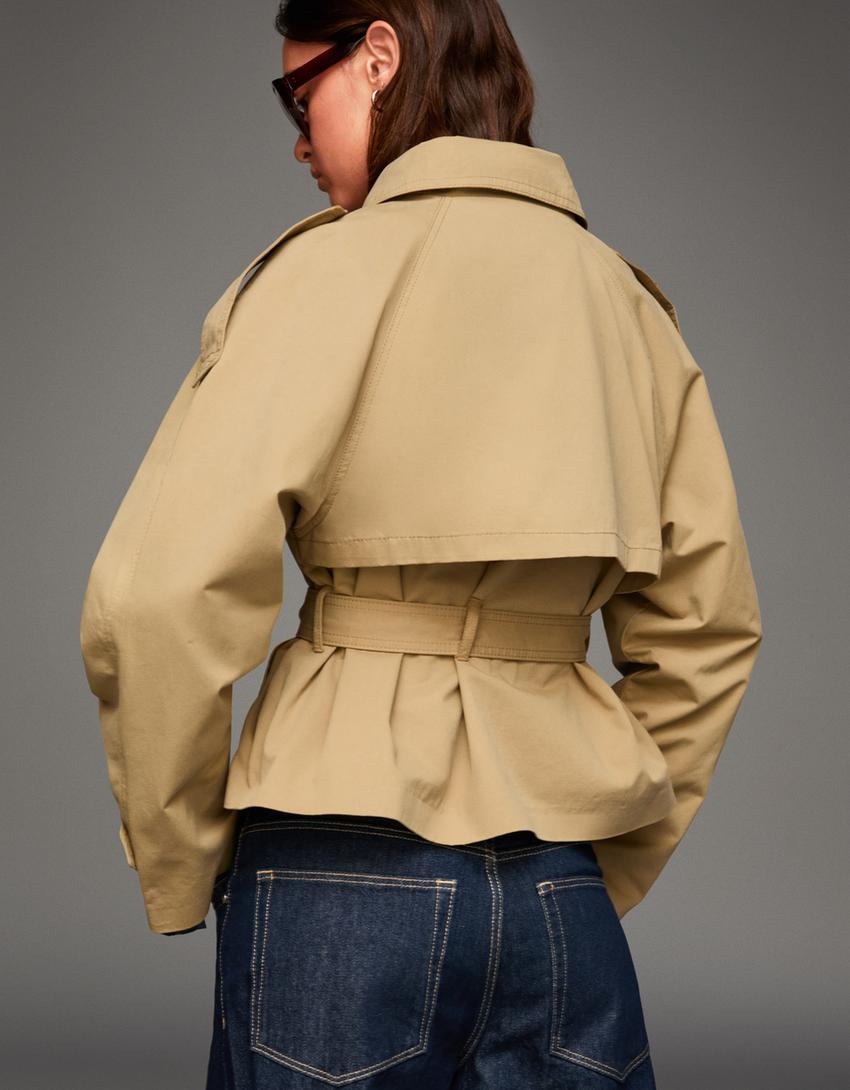 Short trench coat