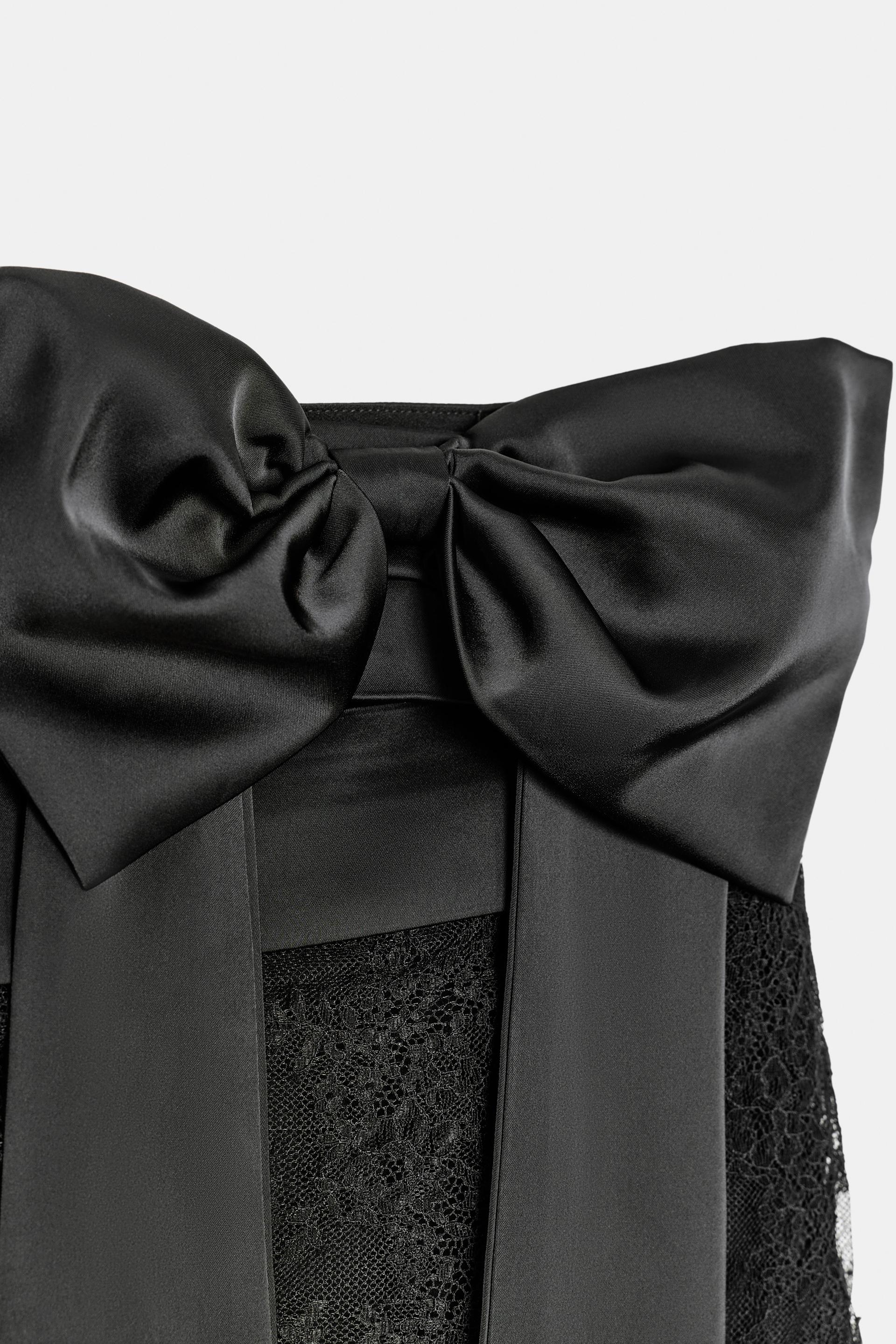MINI SKIRT WITH CONTRAST LACE AND BOW DETAIL